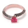 Anello Kiss in Oro Rosa 18kt con Rubino e Diamanti Neri Lirimy 4